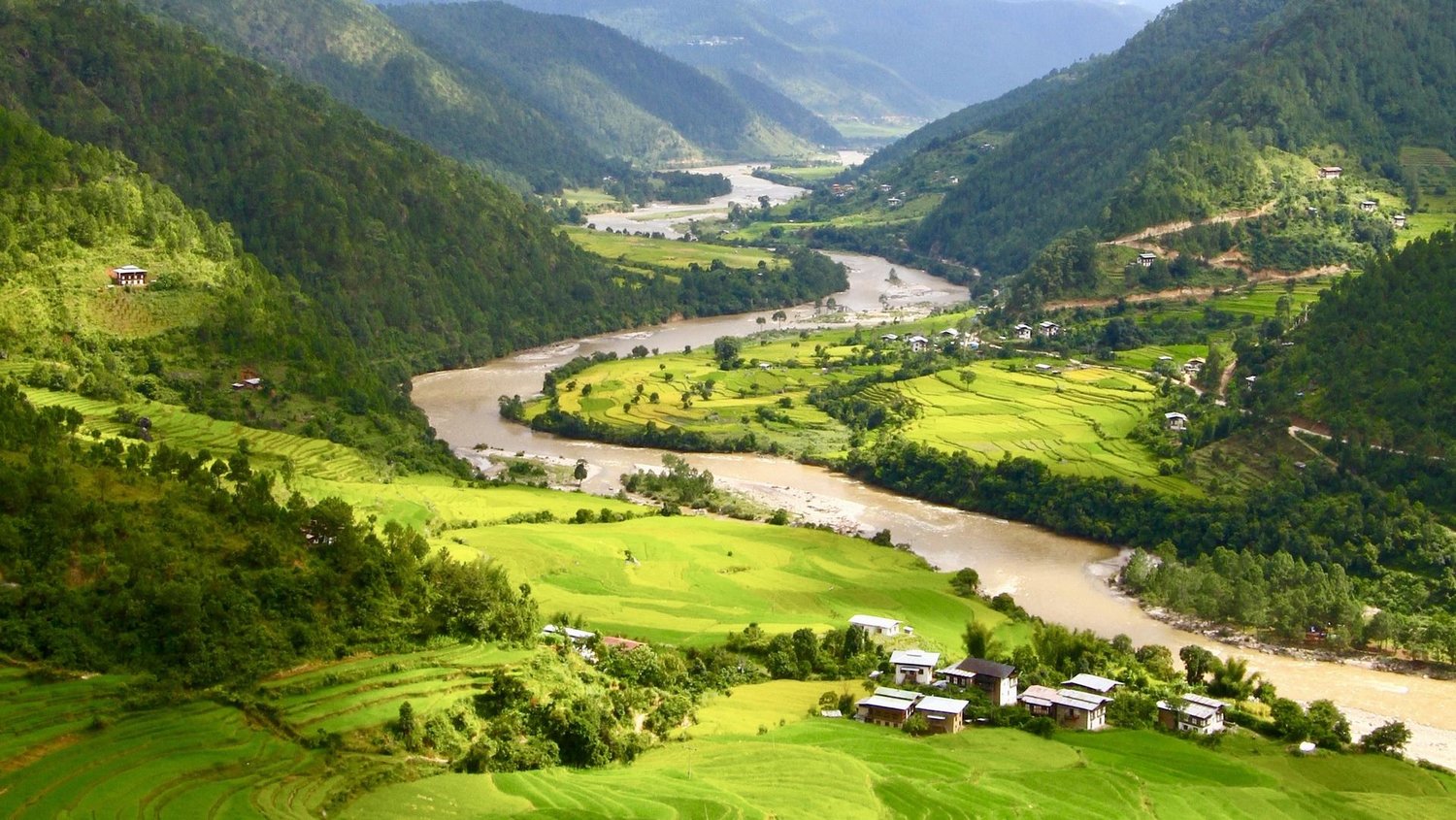 idesign bhutan quoc gia duy nhat tren the gioi co luong khi thai carbon am 11