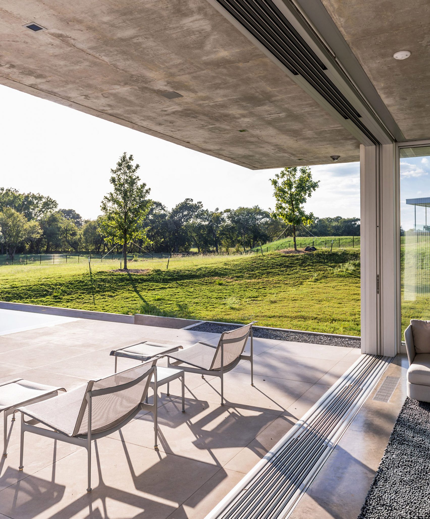 idesign phu xanh mai nha o texas bang cay ban dia 5