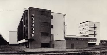 idesign lichsuphongtraotienphongbauhaus 01