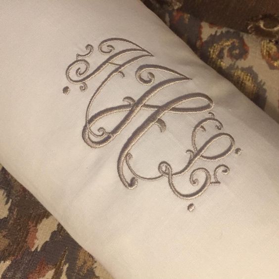 idesign monogram 07 1