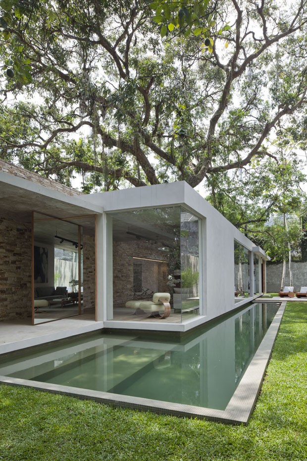 minimalist architecture