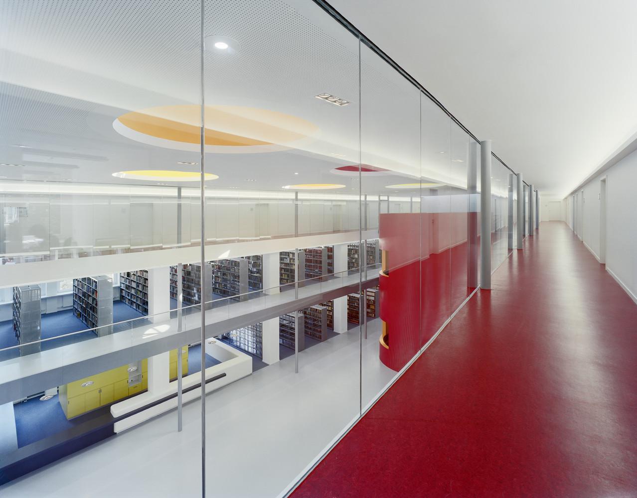 idesign municipallibrary 07