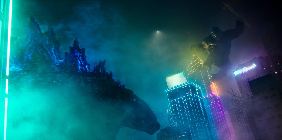 Phim bom tấn năm nay không thể thiếu trong danh sách của bạn, Godzilla đại chiến Kong sẽ mang đến cho bạn một phân cảnh hoành tráng với sự kết hợp đầy tính tương tác giữa hai quái vật ấn tượng.