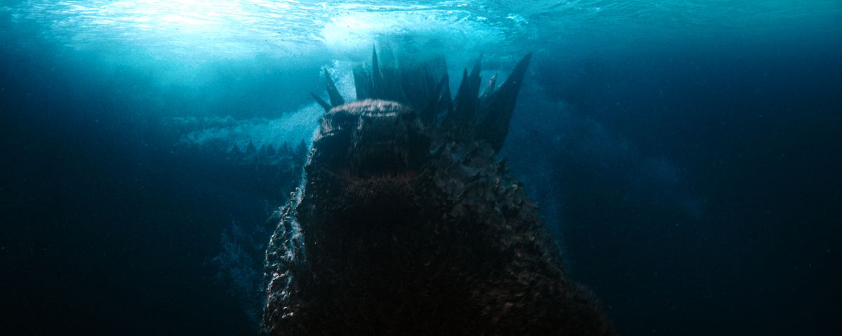 Hãy chuẩn bị tinh thần cho cuộc đối đầu lịch sử giữa đại vật Godzilla và Kong - hoàng đế xứ Skull Island. Ảnh chụp lại những pha hành động siêu đại náo trước khi chiến trận diễn ra sẽ khiến bạn phấn khích đến từng giây phút.