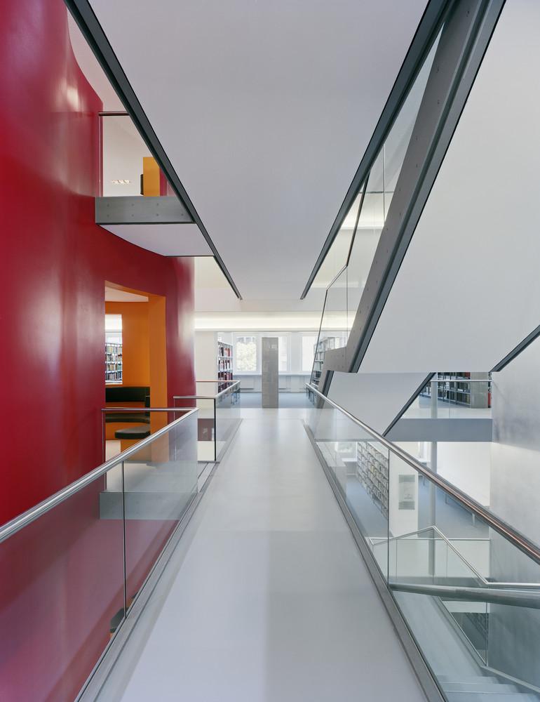 idesign municipallibrary 03