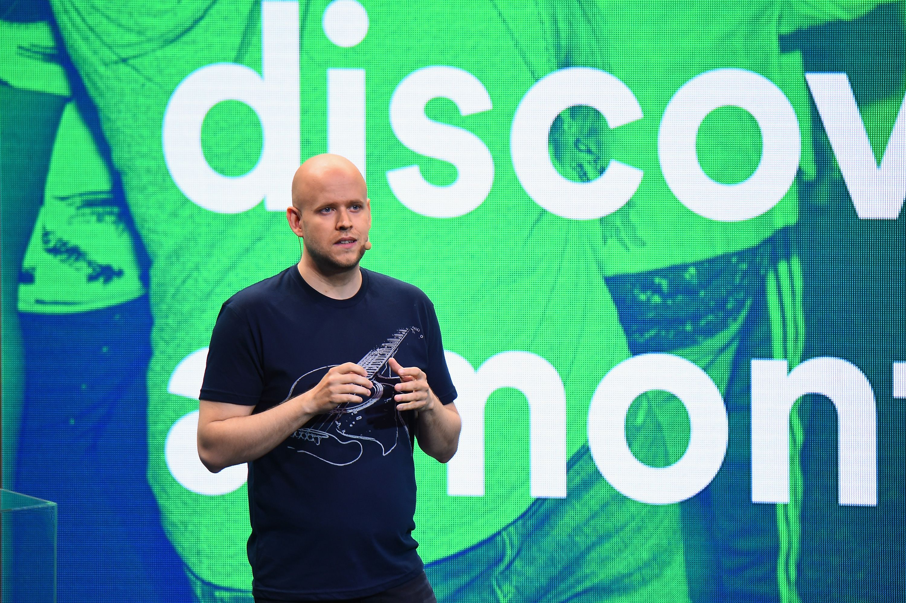 Apple Music vs. Spotify: so sánh các dịch vụ streaming