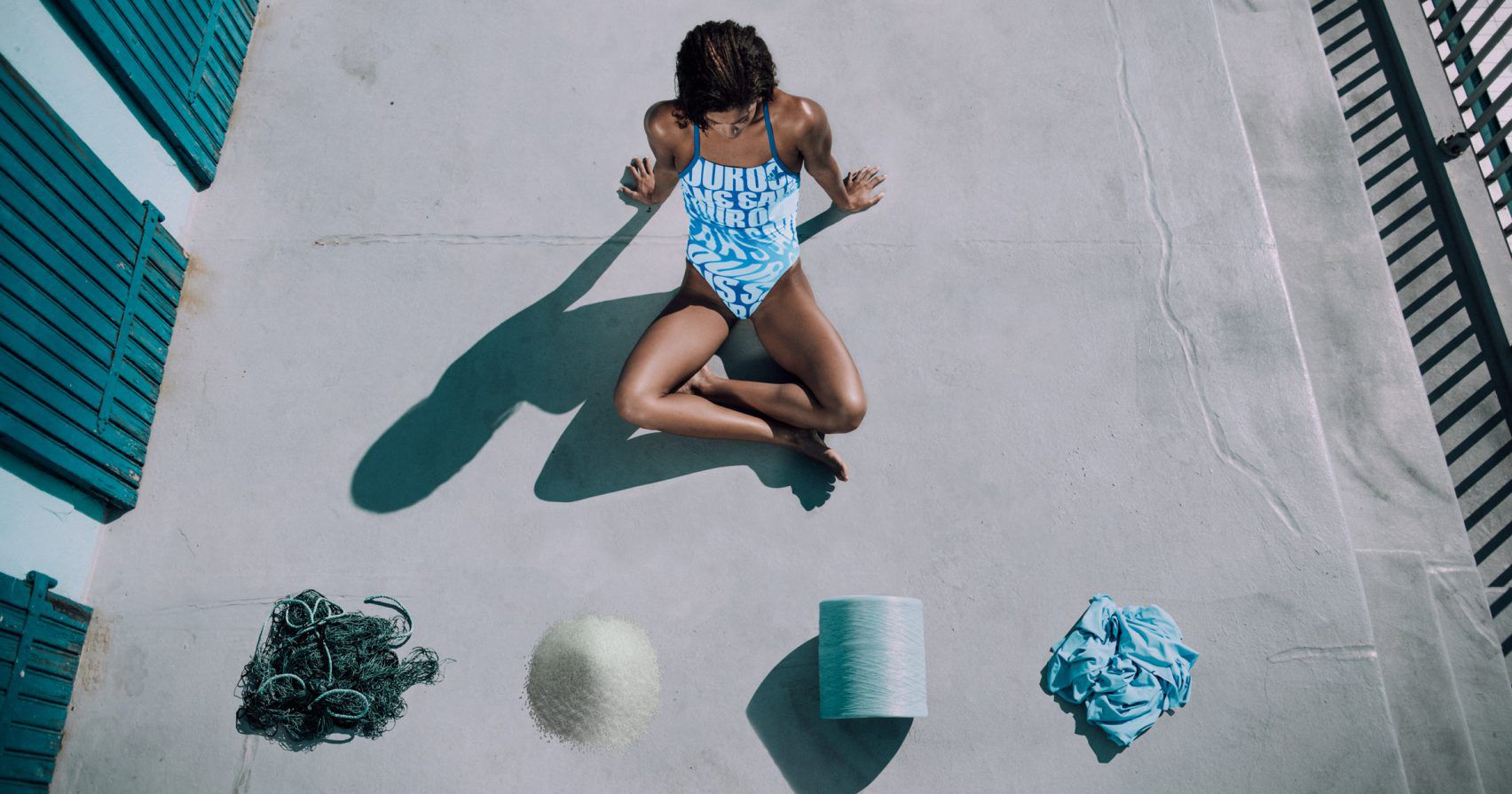 Adidas làm đồ bơi từ lưới đánh cá