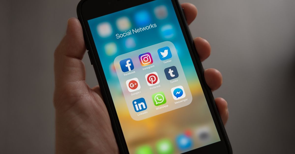 Bảo tàng lịch sử Websites | Kì 2: Quá trình thay đổi và phát triển của Pinterest và Facebook