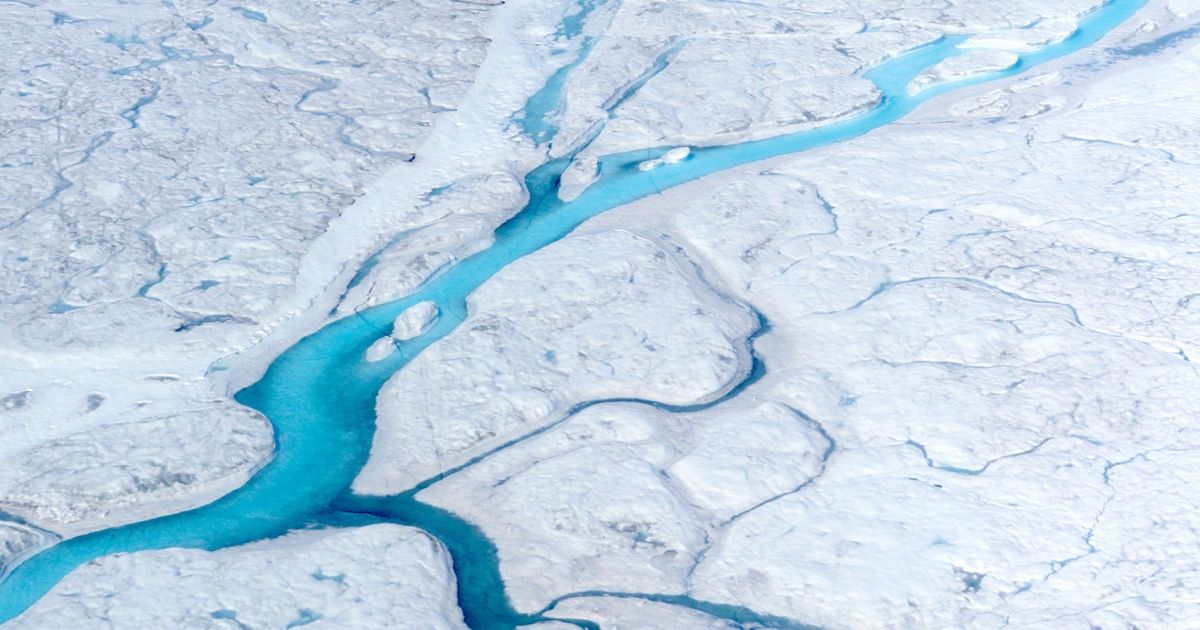 "Khi thiết kế của tự nhiên thay đổi": Khối băng trôi lớn vừa tách rời khỏi Greenland