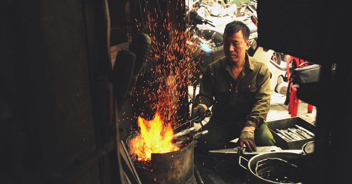 Chuyện người thợ cuối cùng ở phố Lò Rèn Hà Nội