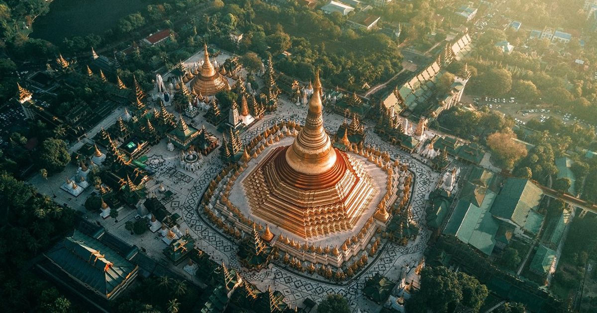 Ngắm nhìn những ngôi đền Phật giáo huyền ảo tại Myanmar từ trên không