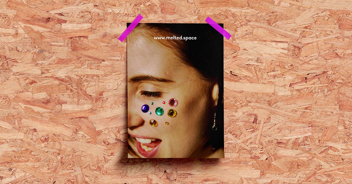 Melted - Công ty trang sức acrylic mang hơi hướng đương đại