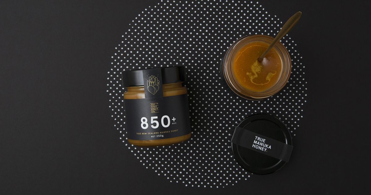 Thiết kế hộp giấy cho lọ mật ong Manuka thả rơi không vỡ!