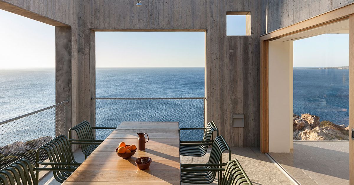 Bay liệng trên biển Aegean: Ngôi nhà Patio tại Karpathos, Hy Lạp