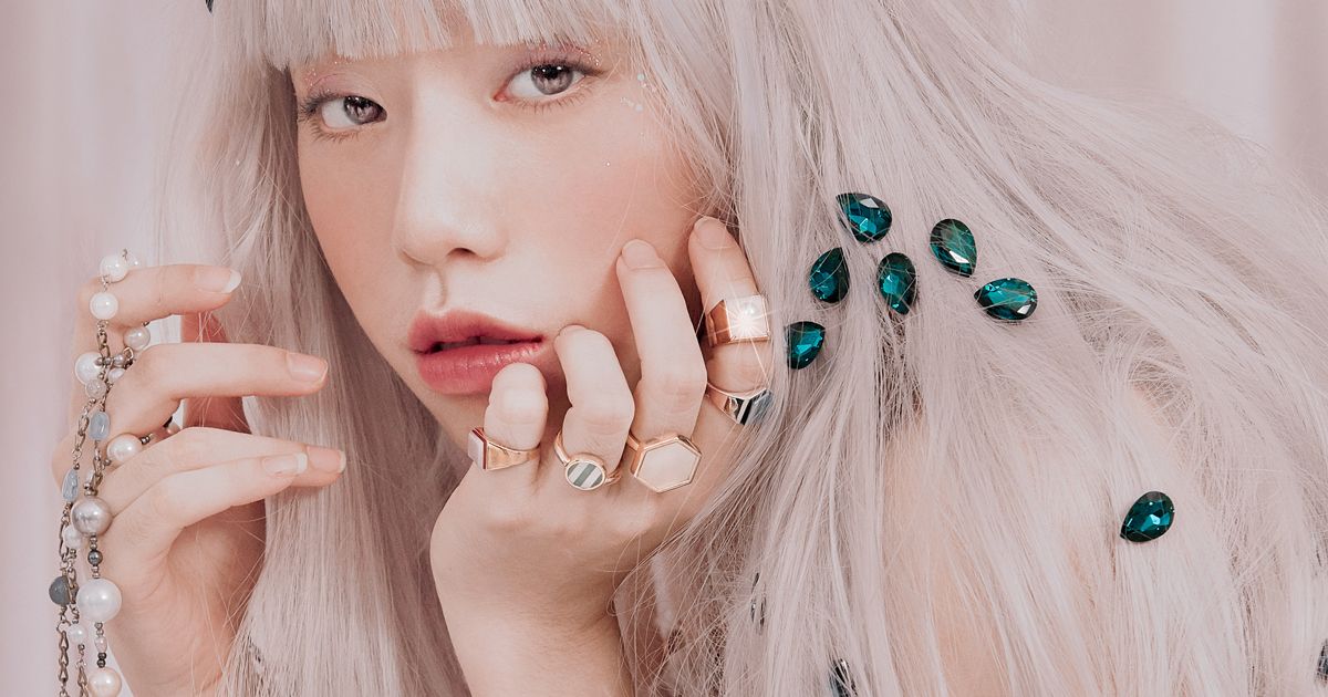 Bộ ảnh The Siren mang đầy nét ma mị từ hình tượng mỹ nhân ngư