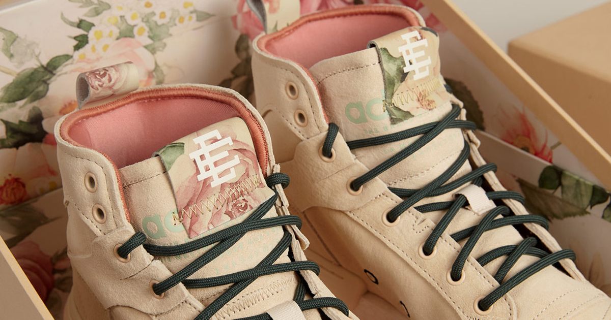 Đôi giày Eric Emanuel x Adidas Originals lấy cảm hứng từ hoa văn giấy dán tường