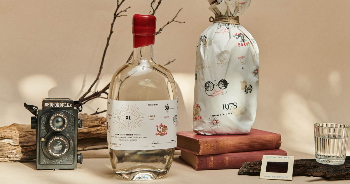 XL Mezcal: Loại rượu Mexico thứ thiệt dành cho những buổi kỷ niệm hoành tráng