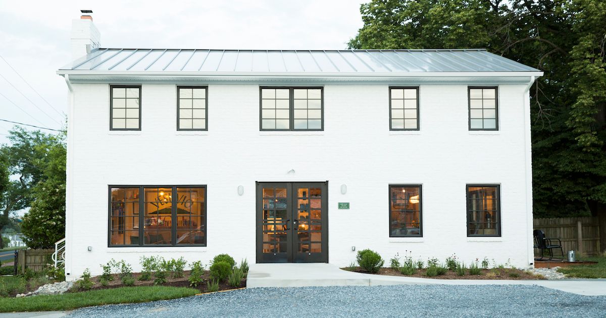 Dogfish Inn: Quán trọ ở thị trấn ven biển mang nét đẹp thô mộc