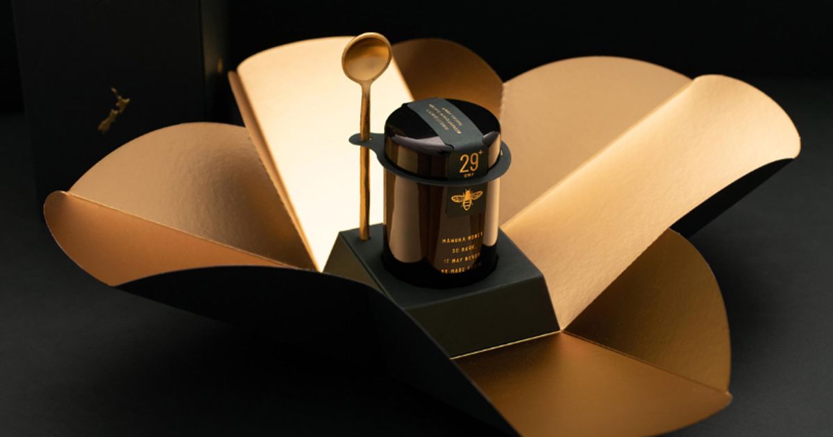 Bao bì mật ong Manuka của BeeNZ tri ân nguồn cội hình thành