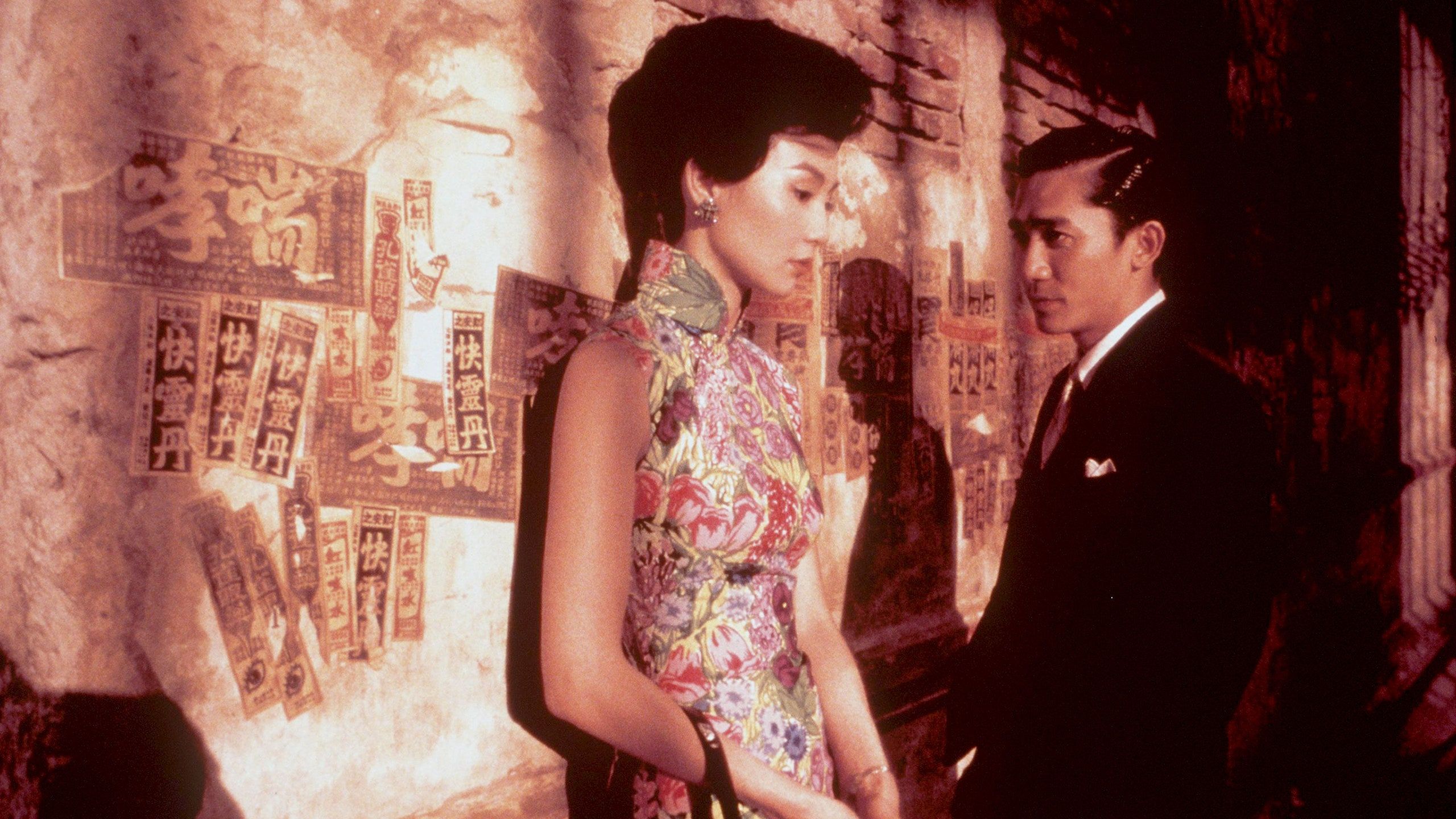 Sau 20 năm, In the Mood for Love vẫn là huyền thoại khi kể về tình yêu bằng ngôn ngữ thời trang