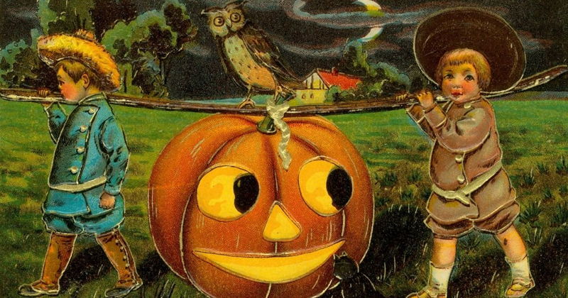 Tìm về không khí Halloween truyền thống qua những tấm bưu thiếp cổ