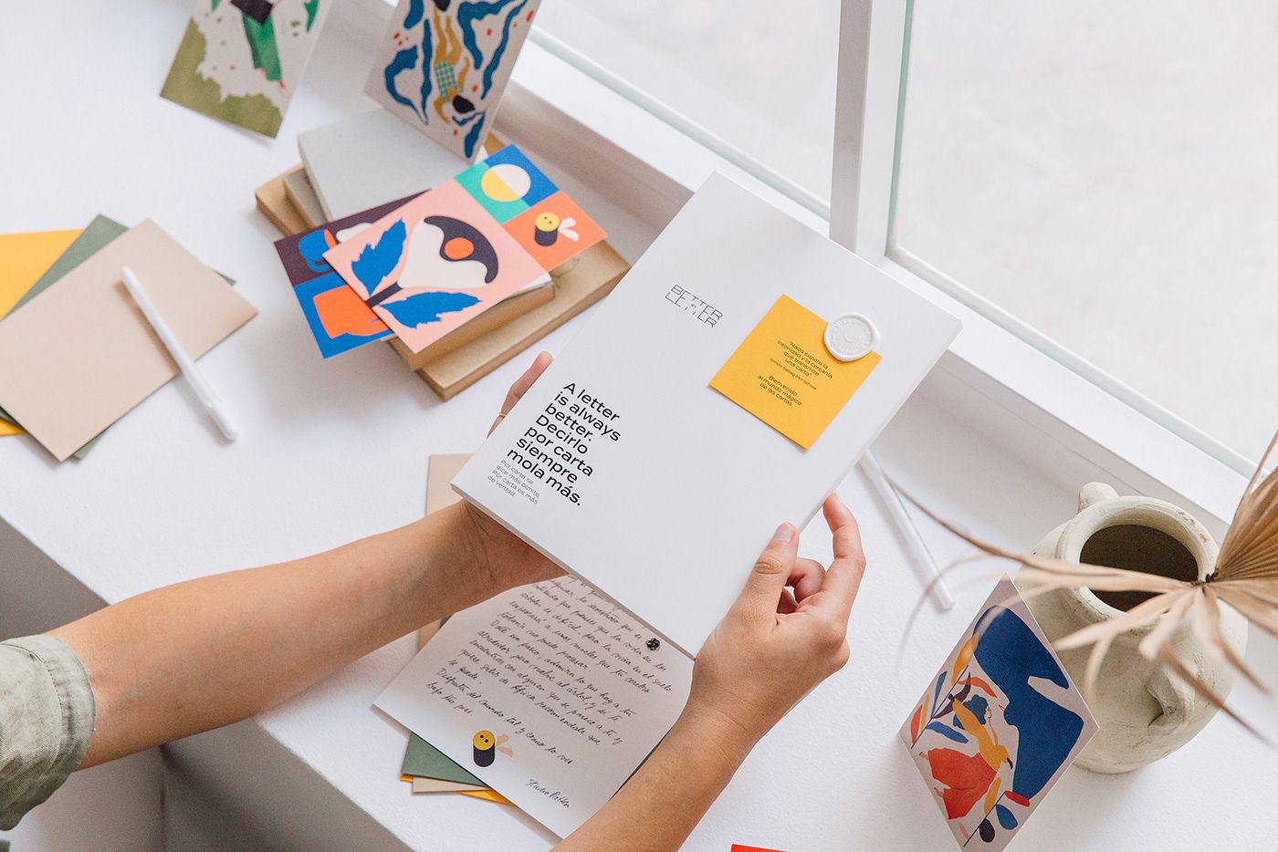 Giấy viết thư Better By Letter: Mỗi lá thư là một món quà