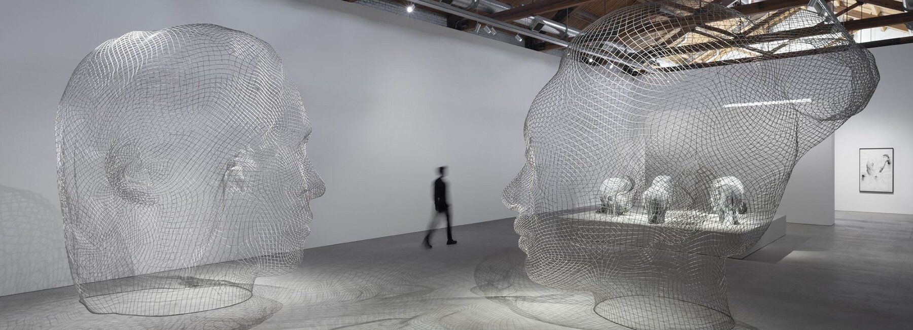 Nhà điêu khắc Jaume Plensa trở lại cùng triễn lãm 'Nocturne' tại Gray Warehouse, Chicago