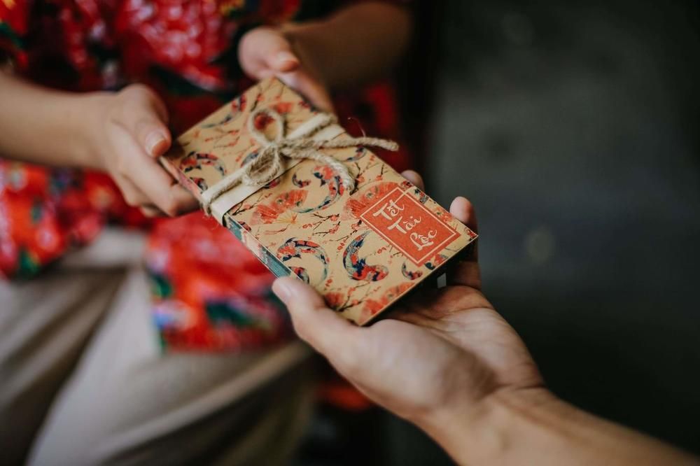 Phong bao lì xì ở mỗi quốc gia có gì khác biệt?