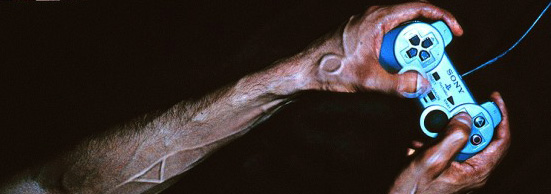 56 poster phản đối Game