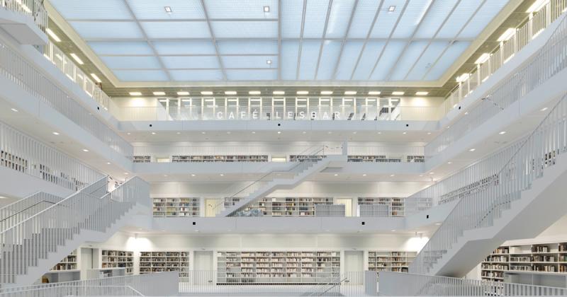 Thư viện thành phố Stuttgart mang vẻ đẹp tinh khiết