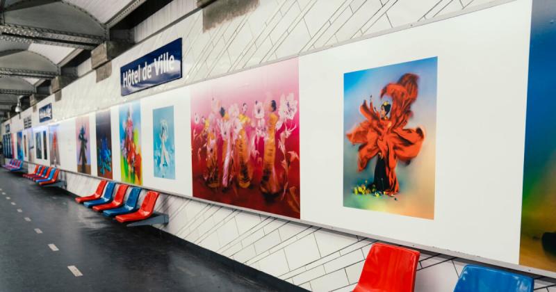 ‘Portraits Of Ao Dai’ của Chiron Duong xuất hiện trong triển lãm tại các Metro ở Paris